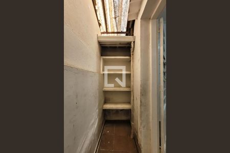 Casa à venda com 200m², 2 quartos e sem vaga Casa à venda com 200m², 2 quartos e sem vagaDespensa