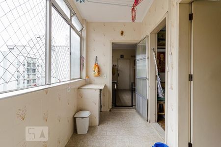 Apartamento à venda com 187m², 3 quartos e 1 vaga Apartamento à venda com 187m², 3 quartos e 1 vagaÁrea de Serviço