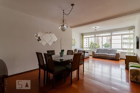 Apartamento à venda com 187m², 3 quartos e 1 vaga Apartamento à venda com 187m², 3 quartos e 1 vagaSala