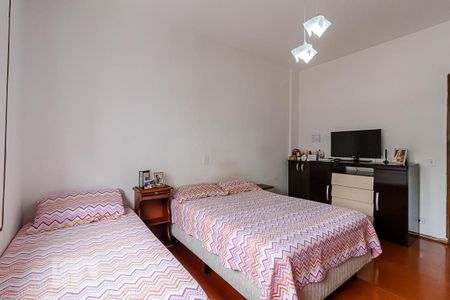 Apartamento à venda com 187m², 3 quartos e 1 vaga Apartamento à venda com 187m², 3 quartos e 1 vagaQuarto 2