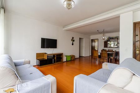 Apartamento à venda com 187m², 3 quartos e 1 vaga Apartamento à venda com 187m², 3 quartos e 1 vagaSala