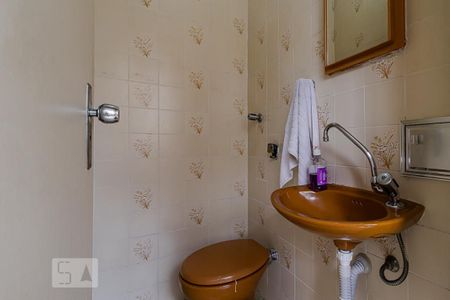 Apartamento à venda com 187m², 3 quartos e 1 vaga Apartamento à venda com 187m², 3 quartos e 1 vagaBanheiro de Serviço