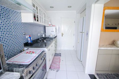 Apartamento à venda com 180m², 3 quartos e 2 vagasCozinha