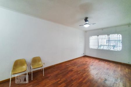 Sala de casa à venda com 4 quartos, 167m² em Vila Santo Estéfano, São Paulo