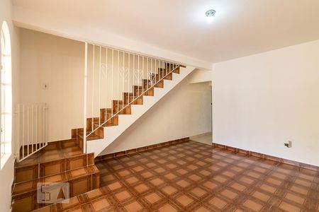 Sala de casa para alugar com 2 quartos, 150m² em Vila Galvão, Guarulhos