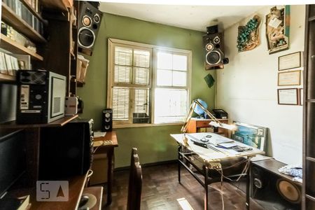 Casa à venda com 100m², 3 quartos e 1 vagaEscritório