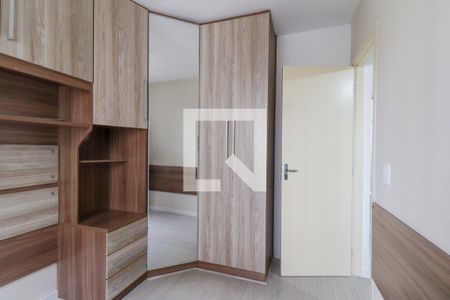 Quarto 1 de apartamento para alugar com 2 quartos, 52m² em Sítio Cercado, Curitiba