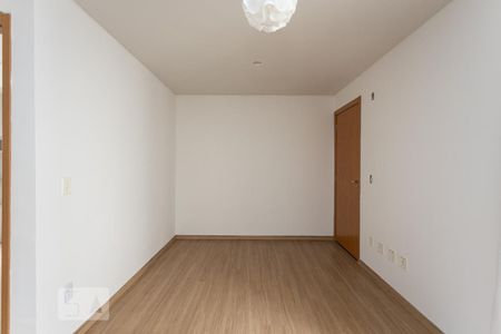 Sala de apartamento para alugar com 2 quartos, 40m² em Santa Cândida, Curitiba