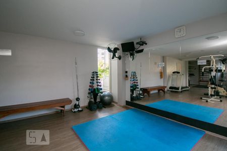 Apartamento à venda com 72m², 3 quartos e 1 vaga Apartamento à venda com 72m², 3 quartos e 1 vagaAcademia