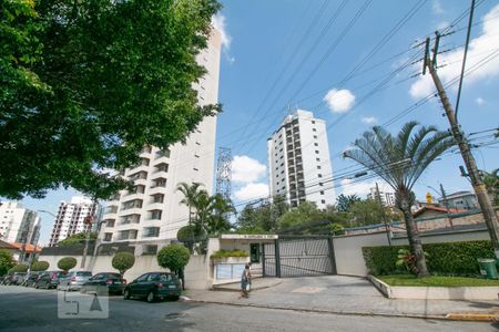 Apartamento à venda com 72m², 3 quartos e 1 vaga Apartamento à venda com 72m², 3 quartos e 1 vagaFachada