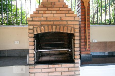 Apartamento à venda com 72m², 3 quartos e 1 vaga Apartamento à venda com 72m², 3 quartos e 1 vagaChurrasqueira