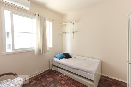 quarto 2 de apartamento para alugar com 2 quartos, 80m² em Santana, Porto Alegre