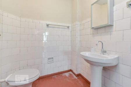 Banheiro de apartamento para alugar com 1 quarto, 45m² em Bela Vista, São Paulo
