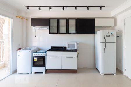 Sala/Cozinha de apartamento para alugar com 2 quartos, 39m² em Vila Butantã, São Paulo