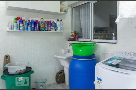 Casa à venda com 97m², 3 quartos e 1 vagaÁrea de Serviço