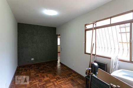Sala de apartamento para alugar com 2 quartos, 46m² em Renascença, Belo Horizonte