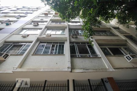Apartamento à venda com 76m², 2 quartos e sem vagaFachada do Prédio