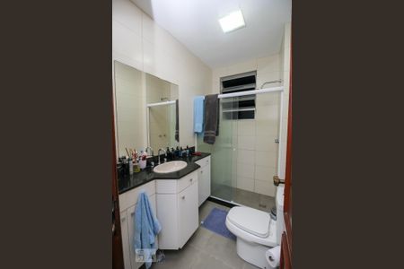 Apartamento à venda com 76m², 2 quartos e sem vagaBanheiro Social