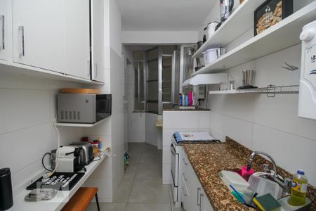 Apartamento à venda com 76m², 2 quartos e sem vagaCozinha - Armários