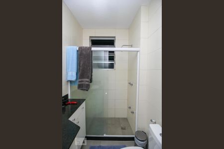 Apartamento à venda com 76m², 2 quartos e sem vagaBanheiro Social