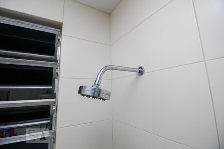 Apartamento à venda com 76m², 2 quartos e sem vagaChuveiro