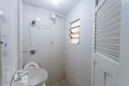 Banheiro da Suíte Anexo a Casa de casa para alugar com 5 quartos, 250m² em Lourdes, Belo Horizonte