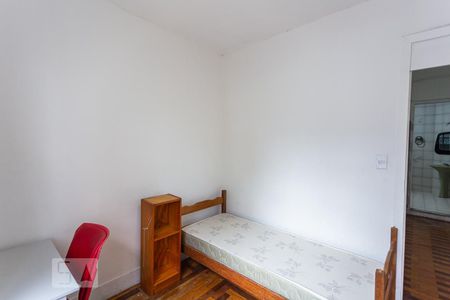 Casa à venda com 250m², 5 quartos e 2 vagas Casa à venda com 250m², 5 quartos e 2 vagasQuarto 4