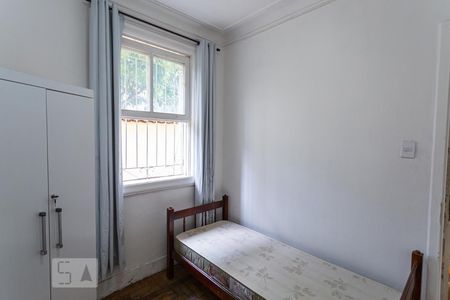 Casa à venda com 250m², 5 quartos e 2 vagas Casa à venda com 250m², 5 quartos e 2 vagasQuarto 2