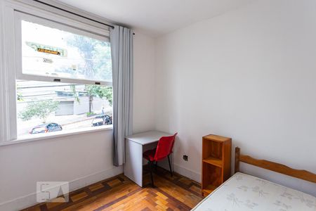 Casa à venda com 250m², 5 quartos e 2 vagas Casa à venda com 250m², 5 quartos e 2 vagasQuarto 4