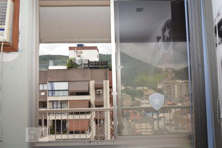Apartamento à venda com 216m², 4 quartos e 2 vagasQuarto 2