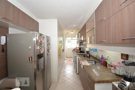 Apartamento à venda com 216m², 4 quartos e 2 vagasCozinha e Área de Serviço