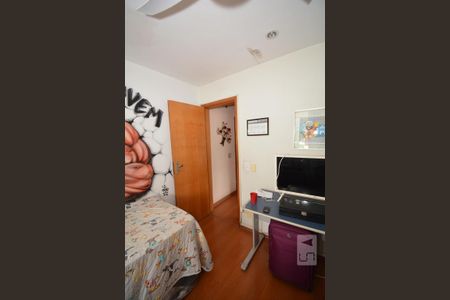 Apartamento à venda com 216m², 4 quartos e 2 vagasQuarto 2