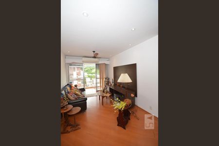 Apartamento à venda com 216m², 4 quartos e 2 vagasSala