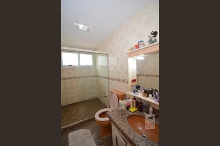 Apartamento à venda com 216m², 4 quartos e 2 vagasBanheiro da Suíte