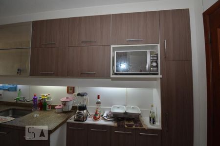 Apartamento à venda com 216m², 4 quartos e 2 vagasCozinha e Área de Serviço - Armários