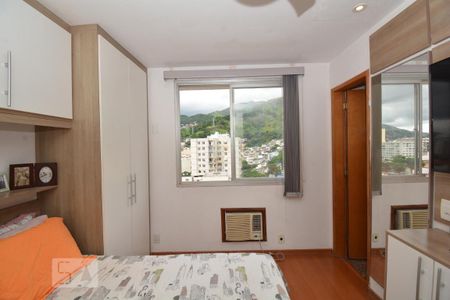 Apartamento à venda com 216m², 4 quartos e 2 vagasSuíte