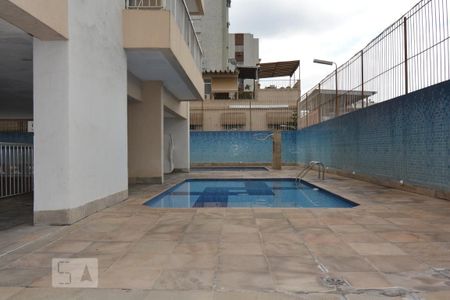 Apartamento à venda com 216m², 4 quartos e 2 vagasÁrea comum - Piscina