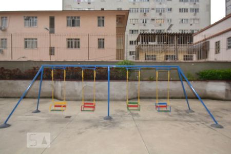 Apartamento à venda com 216m², 4 quartos e 2 vagasÁrea Comum - Playground