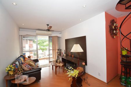 Apartamento à venda com 216m², 4 quartos e 2 vagasSala