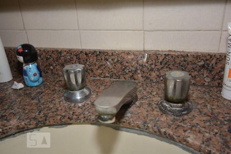 Apartamento à venda com 216m², 4 quartos e 2 vagasBanheiro Social