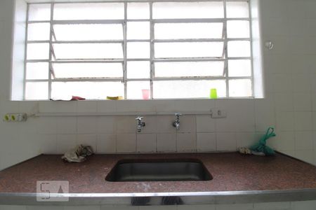 Casa para alugar com 180m², 3 quartos e 2 vagasPia da cozinha