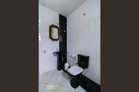 Casa à venda com 500m², 2 quartos e 1 vaga Casa à venda com 500m², 2 quartos e 1 vagaDetalhe Banheiro da Suíte 1