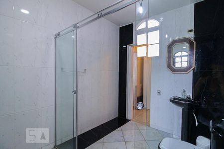 Casa à venda com 500m², 2 quartos e 1 vaga Casa à venda com 500m², 2 quartos e 1 vagaBanheiro da Suíte 1