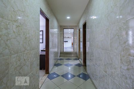 Corredor de casa para alugar com 2 quartos, 500m² em Jardim Oriental, São Paulo