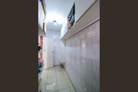 Casa à venda com 500m², 2 quartos e 1 vaga Casa à venda com 500m², 2 quartos e 1 vagaDespensa