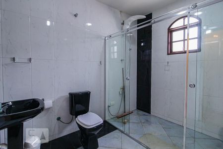 Casa à venda com 500m², 2 quartos e 1 vaga Casa à venda com 500m², 2 quartos e 1 vagaBanheiro da Suíte 1