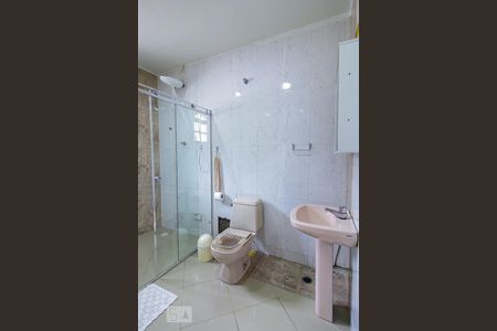 Casa à venda com 500m², 2 quartos e 1 vaga Casa à venda com 500m², 2 quartos e 1 vagaBanheiro da Suíte 2