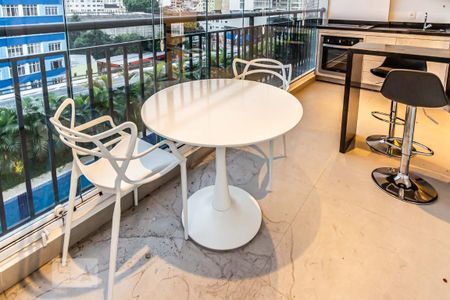 Studio para alugar com 55m², 1 quarto e 1 vaga Studio para alugar com 55m², 1 quarto e 1 vagaCozinha