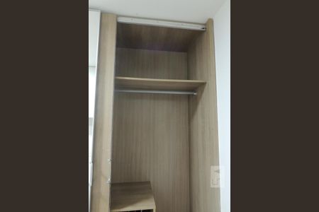 Apartamento à venda com 90m², 3 quartos e 2 vagasQuarto 3 - Armários