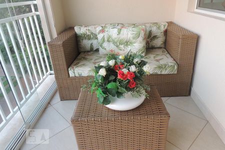 Apartamento à venda com 90m², 3 quartos e 2 vagasVaranda